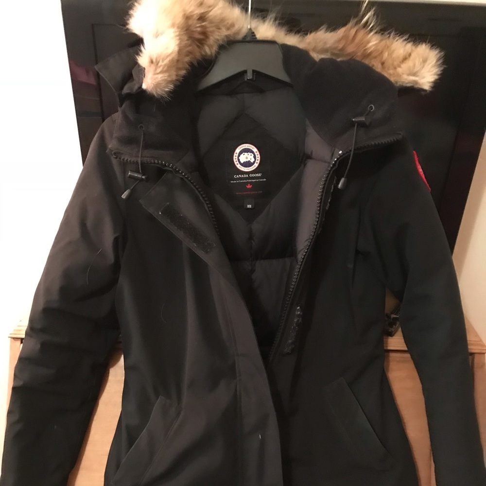 Canada goose victoria parka size M